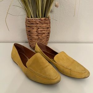 Light yellow Flats